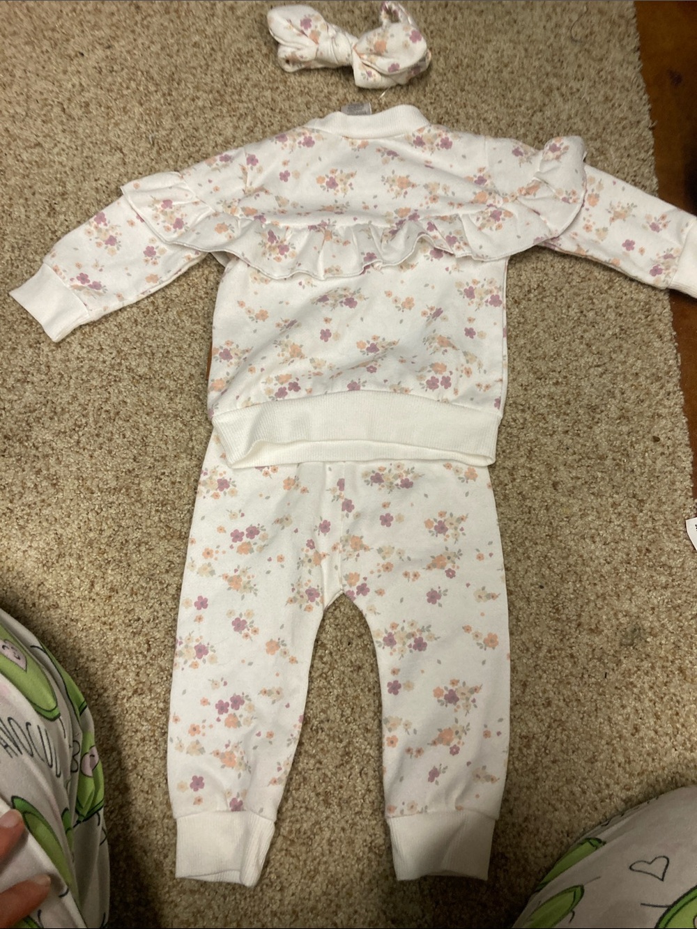 NWOT matching set with head band